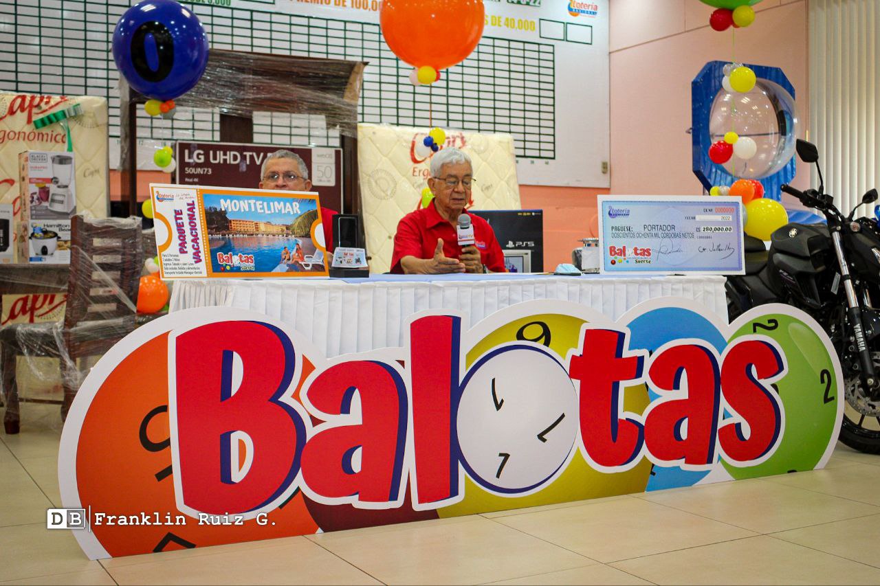 Lanzamiento de Balotas de Lotería Nacional