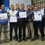 Jóvenes nicaragüenses son certificados en inteligencia de negocios