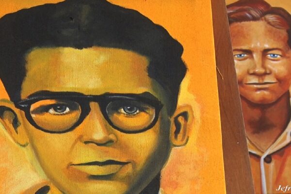 Carlos, Tacayán del pueblo