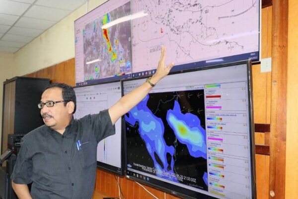 Territorio nicaragüense  influenciado por onda tropical número 10