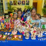 Capacitan a artesanos del sector forestal en estrategias de mercadeo por redes sociales