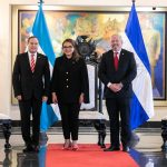 Embajador nicaragüense presenta cartas credenciales a presidenta de Honduras