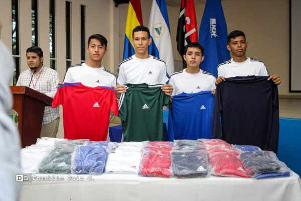 Universitarios dedican liga nacional de fútbol sala al Comandante Julio Buitrago