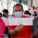 Más de 60 mil docentes nicaragüenses reciben bono especial