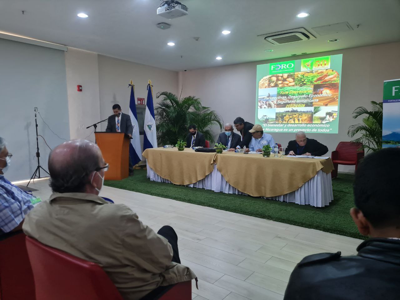 Foro empresarial aborda perspectivas y desarrollo económico de Nicaragua