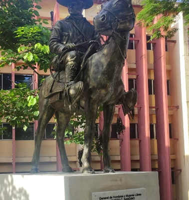 Instalan primer monumento dedicado al General Sandino en panamá
