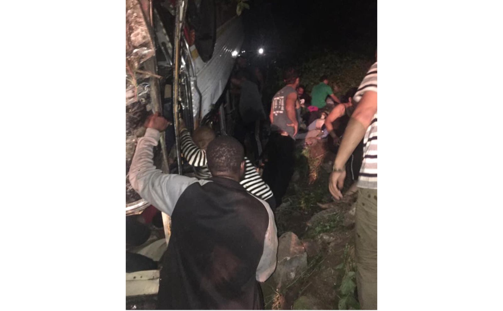 Fuerte accidente de tránsito en cuesta La Cucamonga