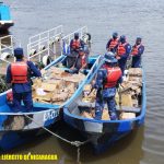 Retienen a ciudadanos en Río Papaturro