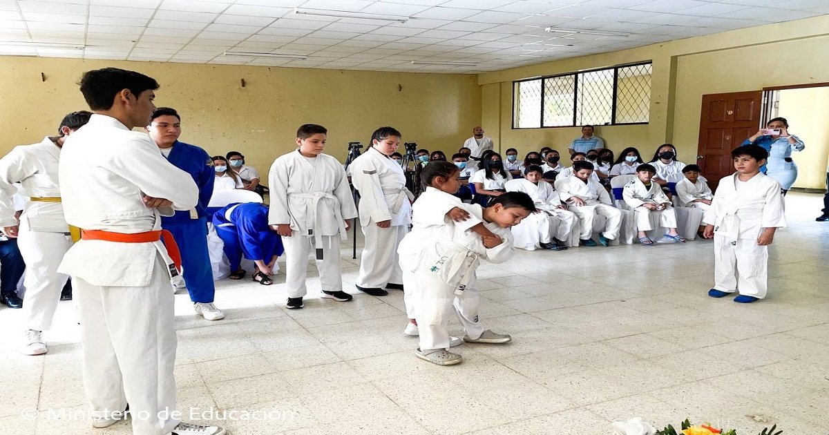 Masifican el deporte de judo en colegios públicos nicaragüenses
