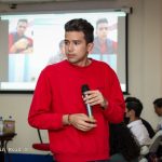 Jóvenes adquieren técnicas para mejorar vídeos de redes sociales