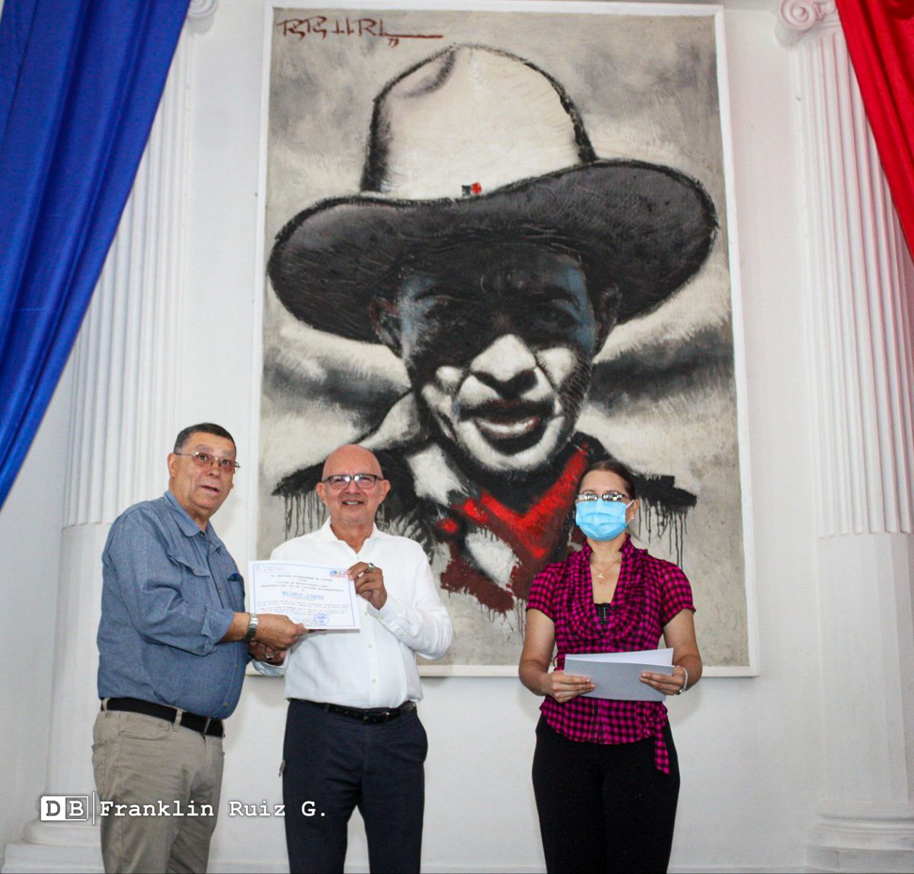 Artistas y promotores culturales de Nicaragua reciben reconocimiento por trayectoria