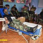 Efectivos militares en  jornada de donación voluntaria de sangre