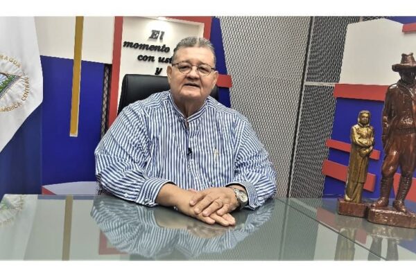 Moisés Absalón Pastora: La dictadura imperial