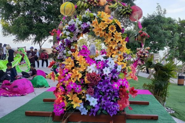 Replica de Santo Domingo de Guzmán recorre la Isla del Amor