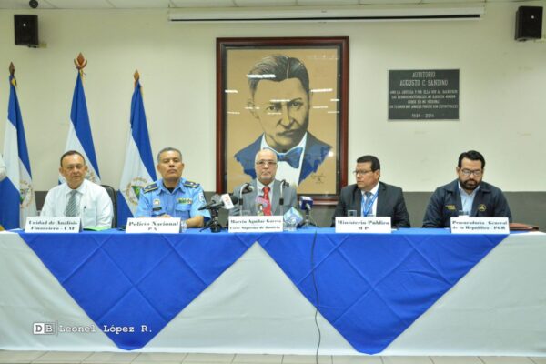 Investigan a sociedades mercantiles por lavado de dinero y defraudación tributaria