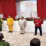 Cuba condecora por solidaridad contra incendio a delegaciones de México y Venezuela