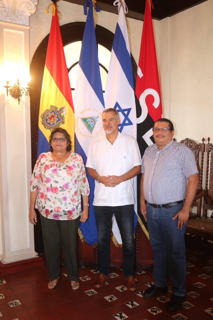 Embajador de Israel sostiene encuentro con autoridades de León