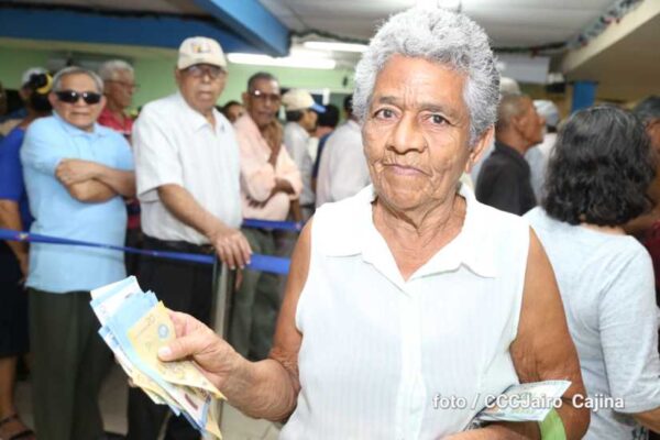 Gobierno de Nicaragua garantiza pago de pensiones a jubilados