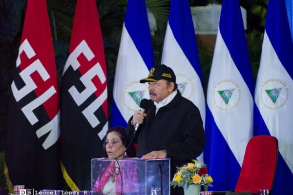 Comandante Daniel Ortega se solidariza con familias de niños, víctimas de torrenciales aguaceros