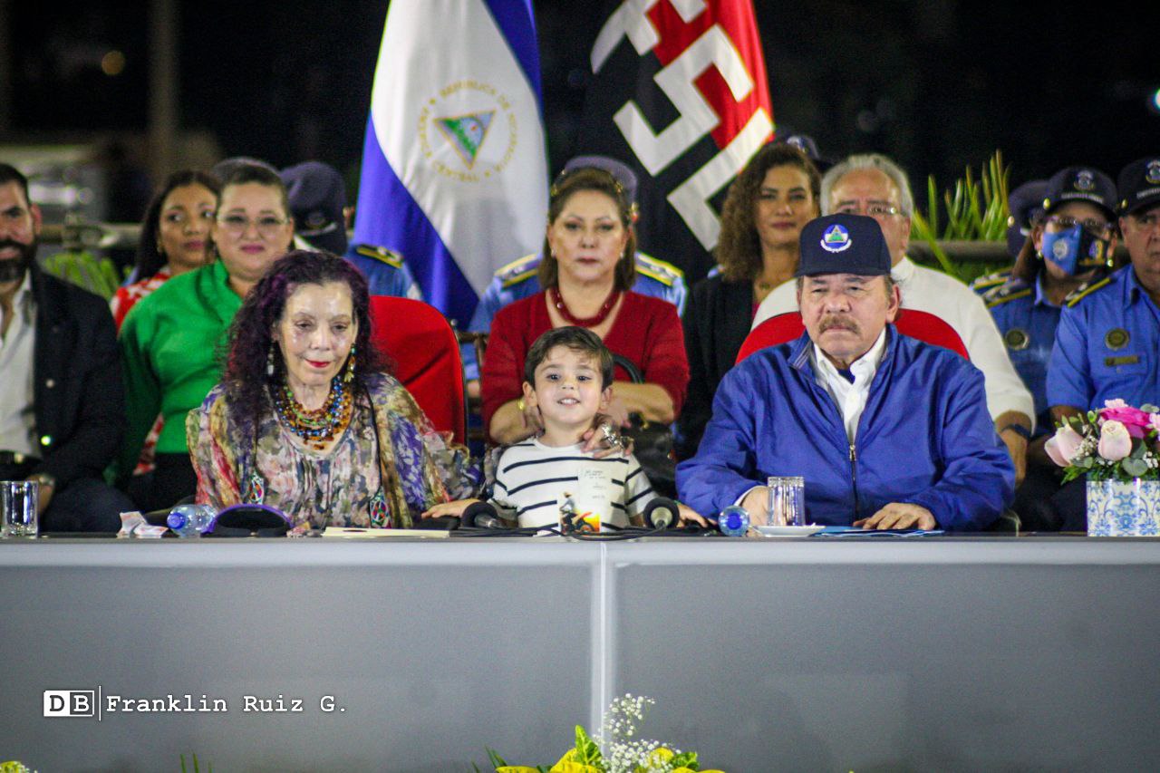 Nicaragua realiza desfile policial en Fuerzas de Victorias
