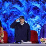 Política de los gobernantes norteamericanos es la práctica de los gangsteres