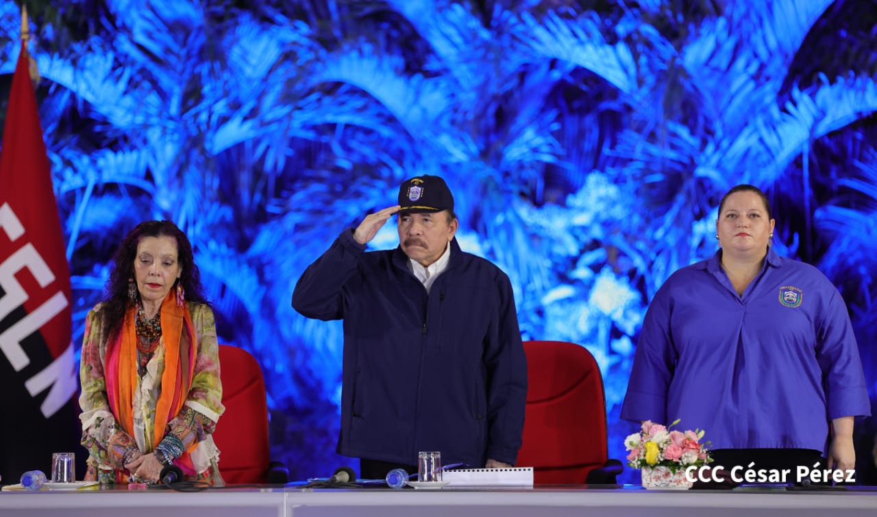 Política de los gobernantes norteamericanos es la práctica de los gangsteres 