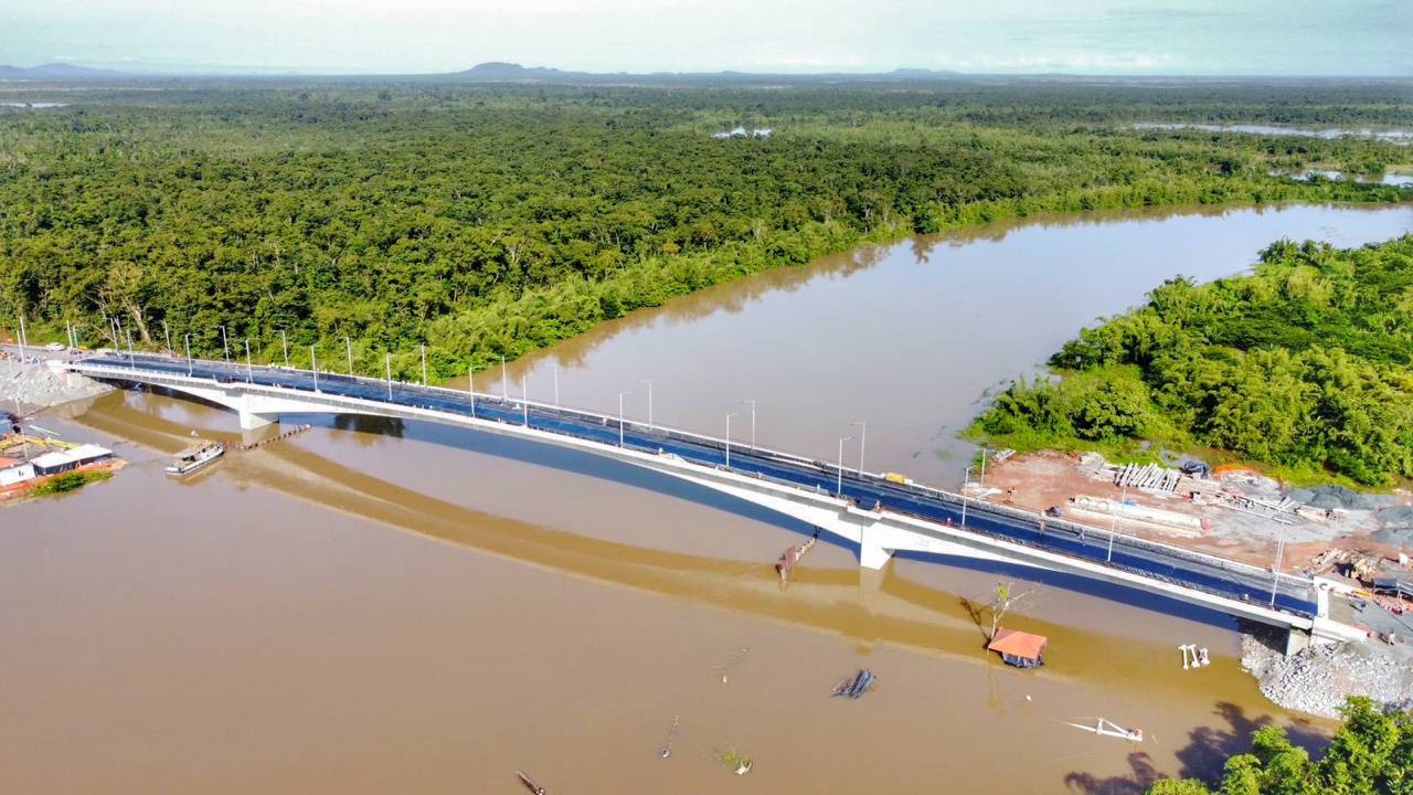 Nicaragua inaugura el nuevo  Puente Wawa