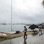 Roslyn evoluciona a huracán categoría 3 en camino hacia México