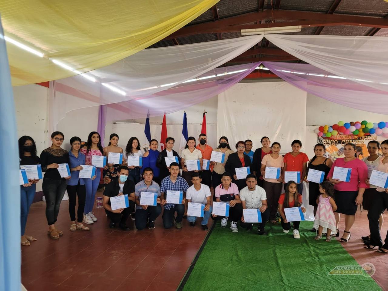 Egresan más de 15 mil protagonistas de Escuelas Municipales de Oficio