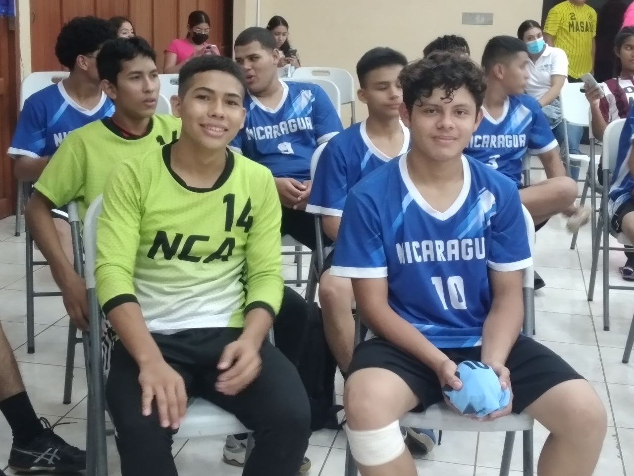 Atletas del balonmano escolar reciben reconocimiento