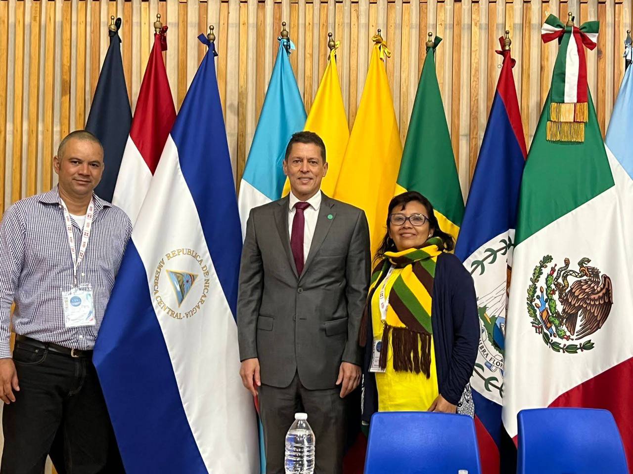 Embajador de Nicaragua asiste a curso de actualización para profesores en México