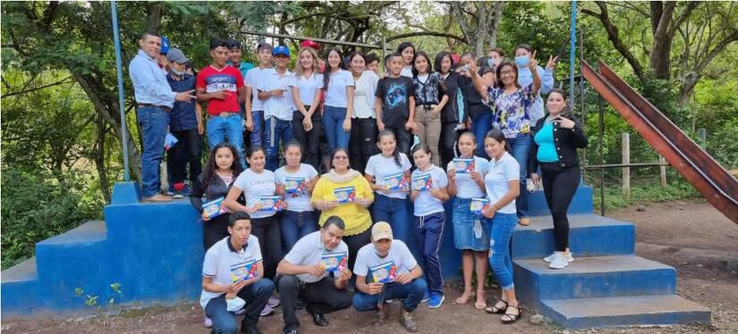 Más 578 mil nicaragüenses reciben cartilla sobre familias en una semana