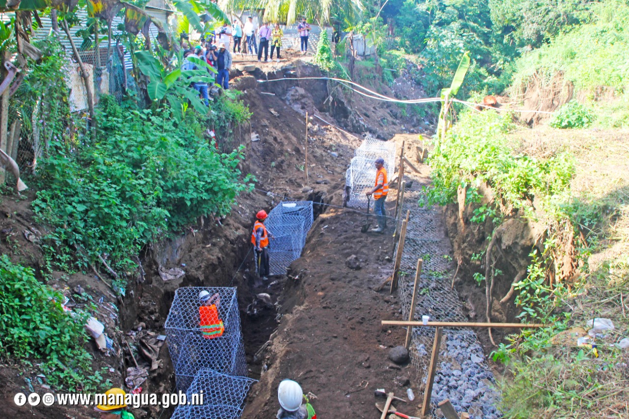 Supervisan obra de mitigación en barrio Santa Catalina de Managua