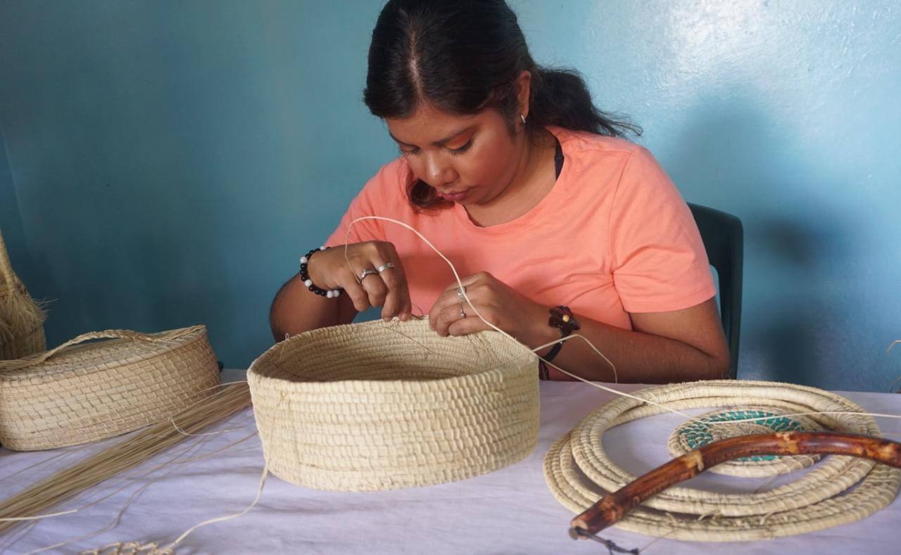 Artesanías de pita, mujeres inspiradas en la tradición y cultura