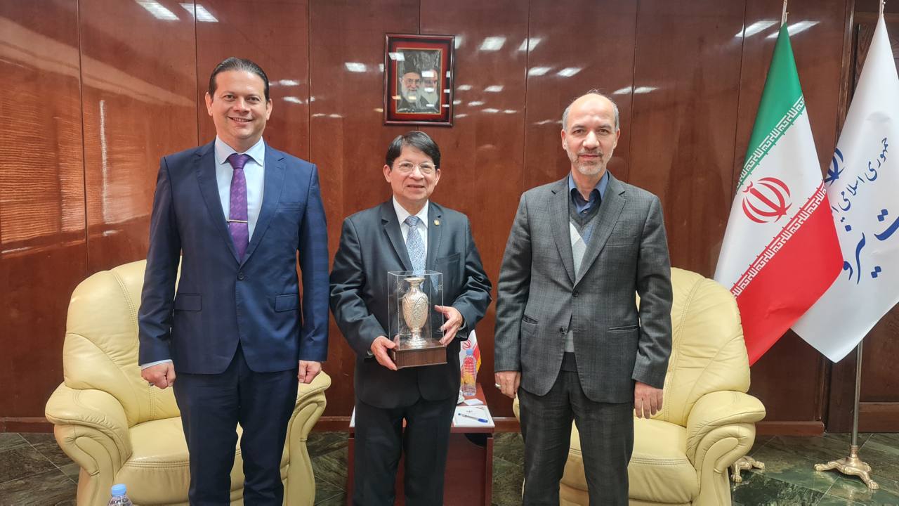 Canciller nicaragüense se reúne con Ministro de Energía de Irán