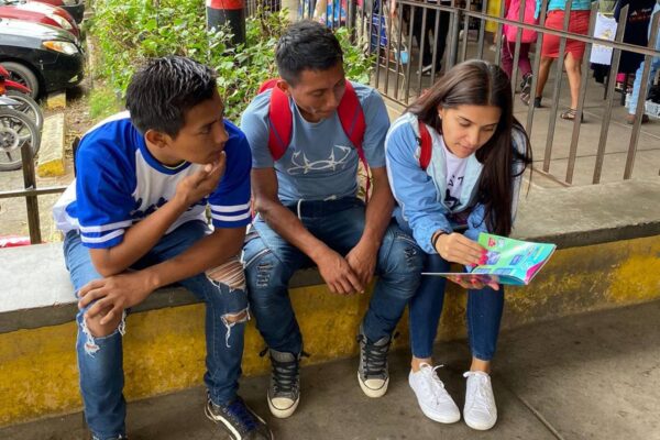 195 mil 684 protagonistas han recibido cartilla sobre jóvenes y adolescentes