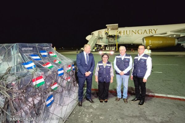 Nicaragua recibe lote de vacunas Pfizer donadas por Hungría