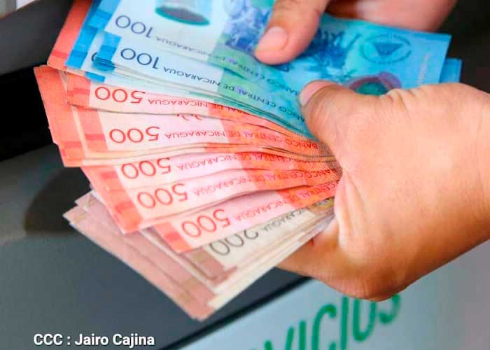 Nicaragua establece tasa de deslizamiento anual del 1% con respecto al dólar