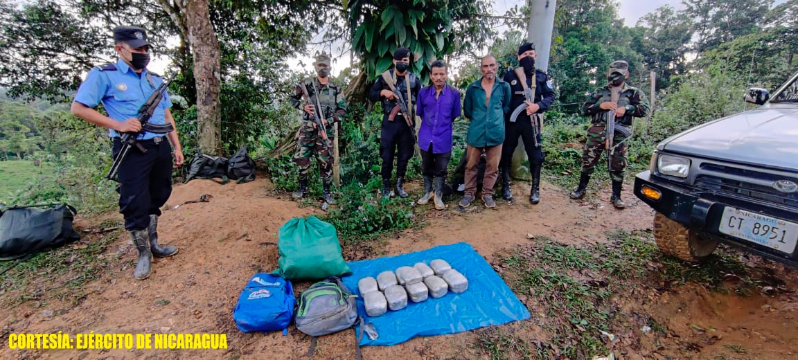 Ejército incauta droga en Murra