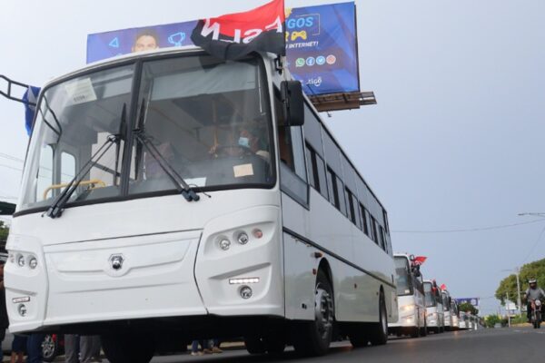 Transporte digno avanza en todo el país con nuevas unidades para las cooperativas