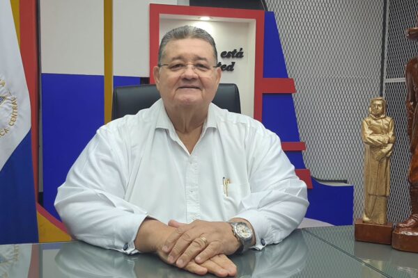 Moisés Absalón Pastora: Ojo con los terremotos