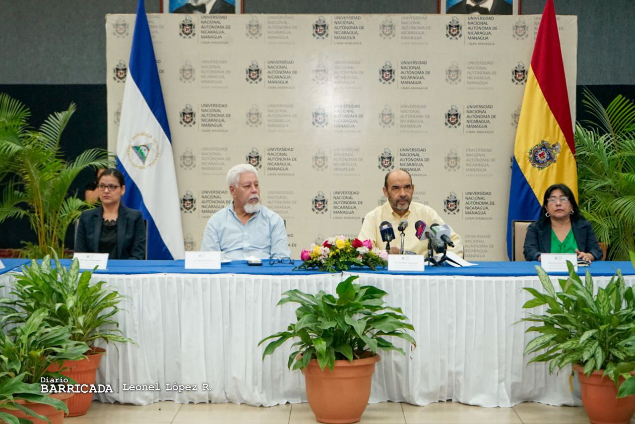 Medicina, contaduría pública e inglés, las carreras con mayor demanda en la UNAN Managua