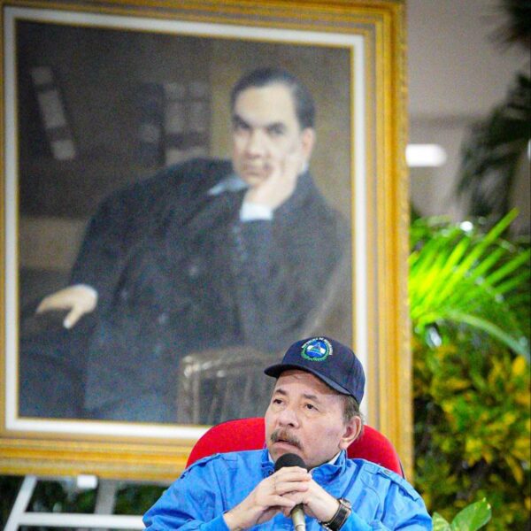 Foto de Mensaje al pueblo nicaragüense del Comandante Daniel Ortega y compañera Rosario Murillo