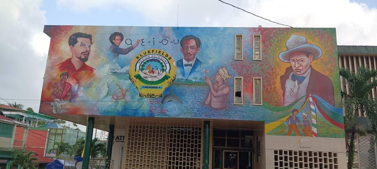 Inauguran mural dedicado a Héroes Nacionales en Bluefields
