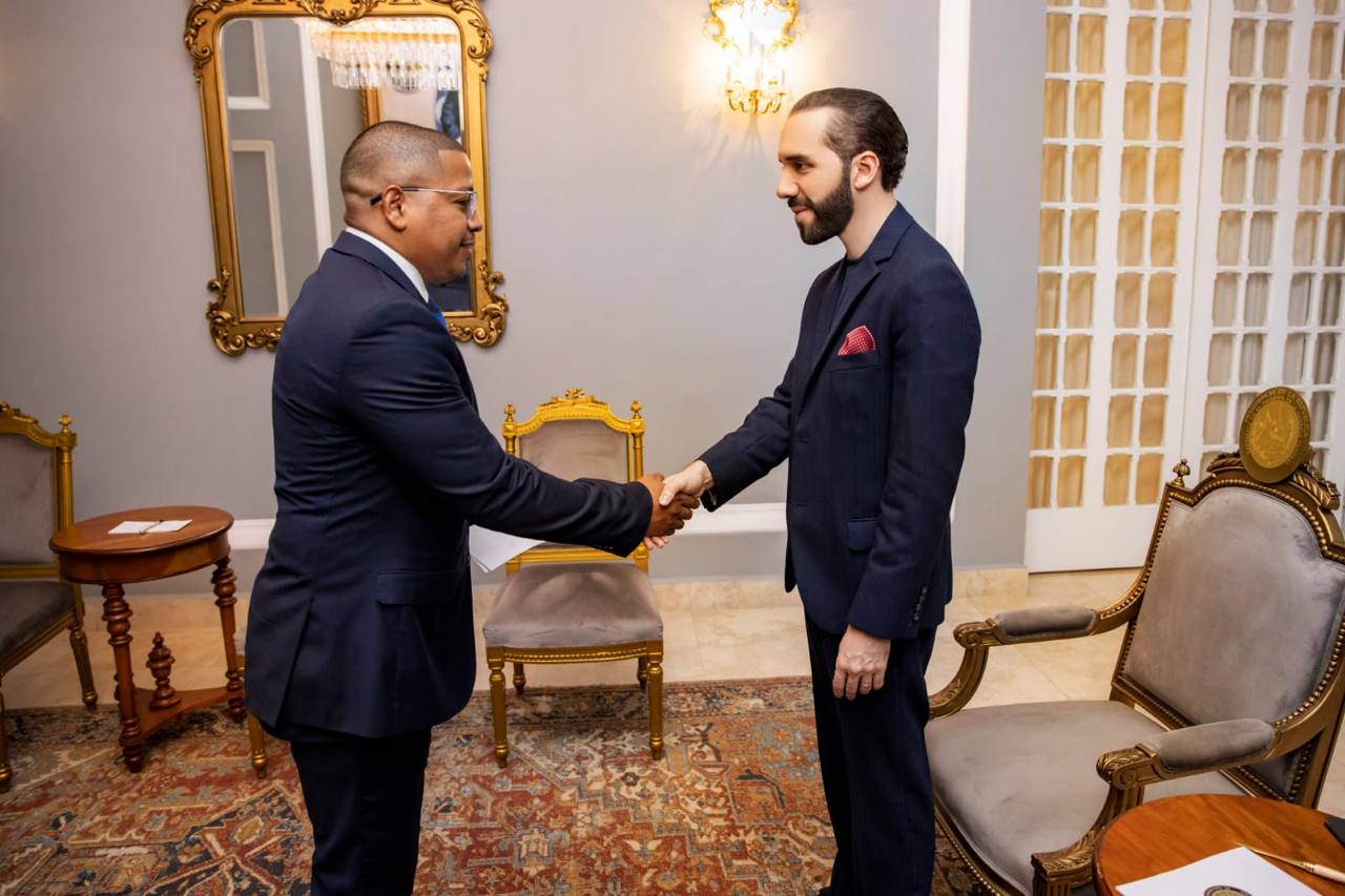 Embajador nicaragüense es acreditado en El Salvador