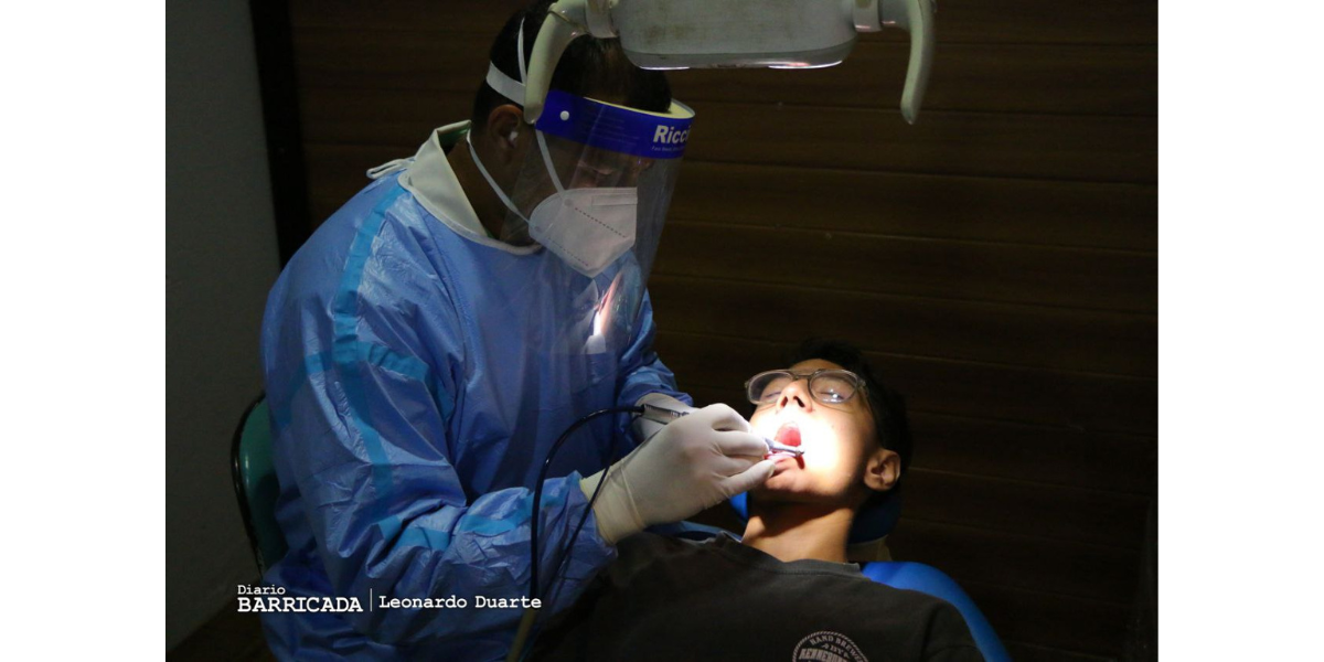 Clínica Móvil acerca servicios de salud a pobladores del barrio Altagracia