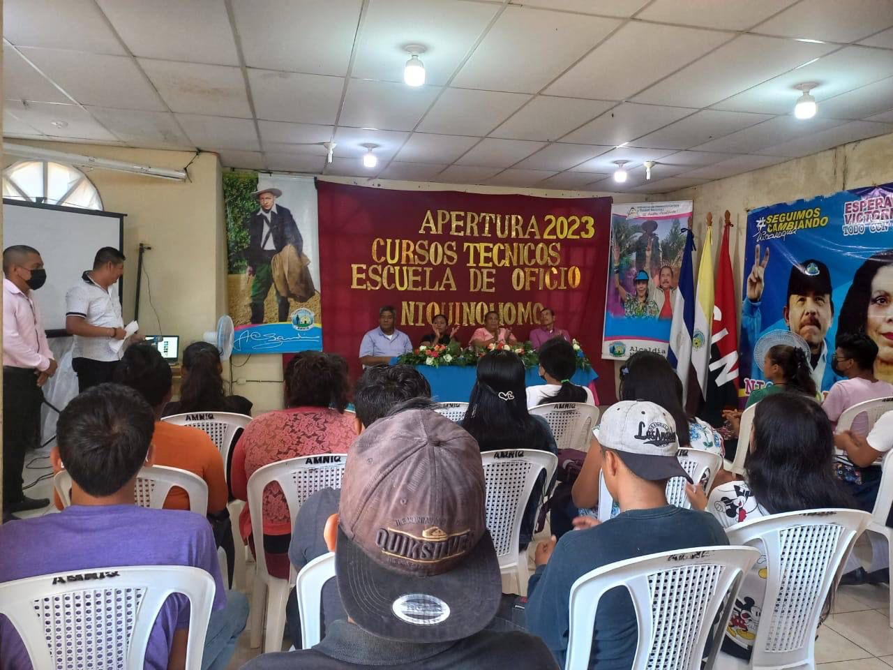 Más de 7 mil protagonistas inician cursos de las Escuelas Municipales de Oficios