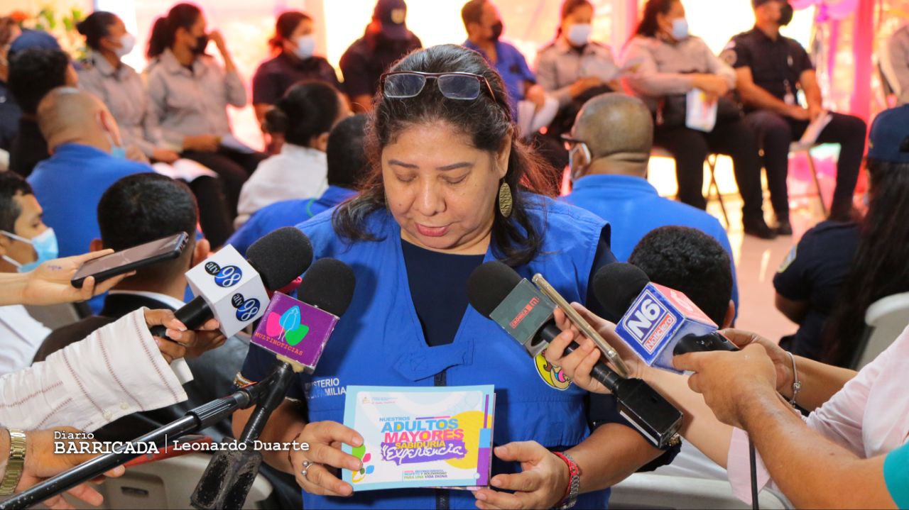 Servidores públicos comprometidos con la buena atención al Adulto Mayor