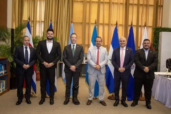 Presidente del BCN participa en importante reunión del Consejo Monetario Centroamericano