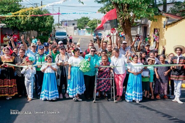Restituyen el derecho a vivir mejor y con calidad a familias del barrio Rigoberto López Pérez
